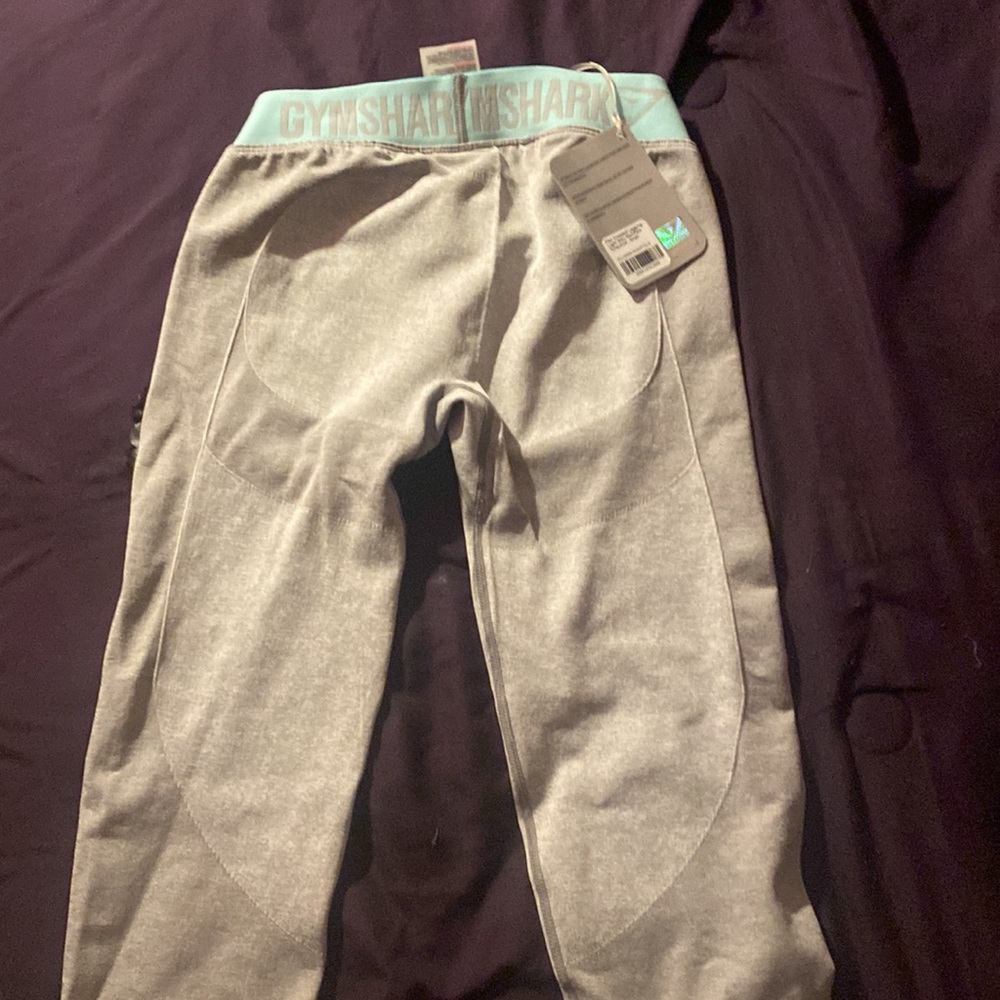 Gymshark crop leggings - Picture 2 of 2